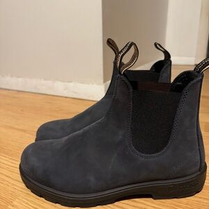 Blundstone Navy Gray Chelsea Boots
